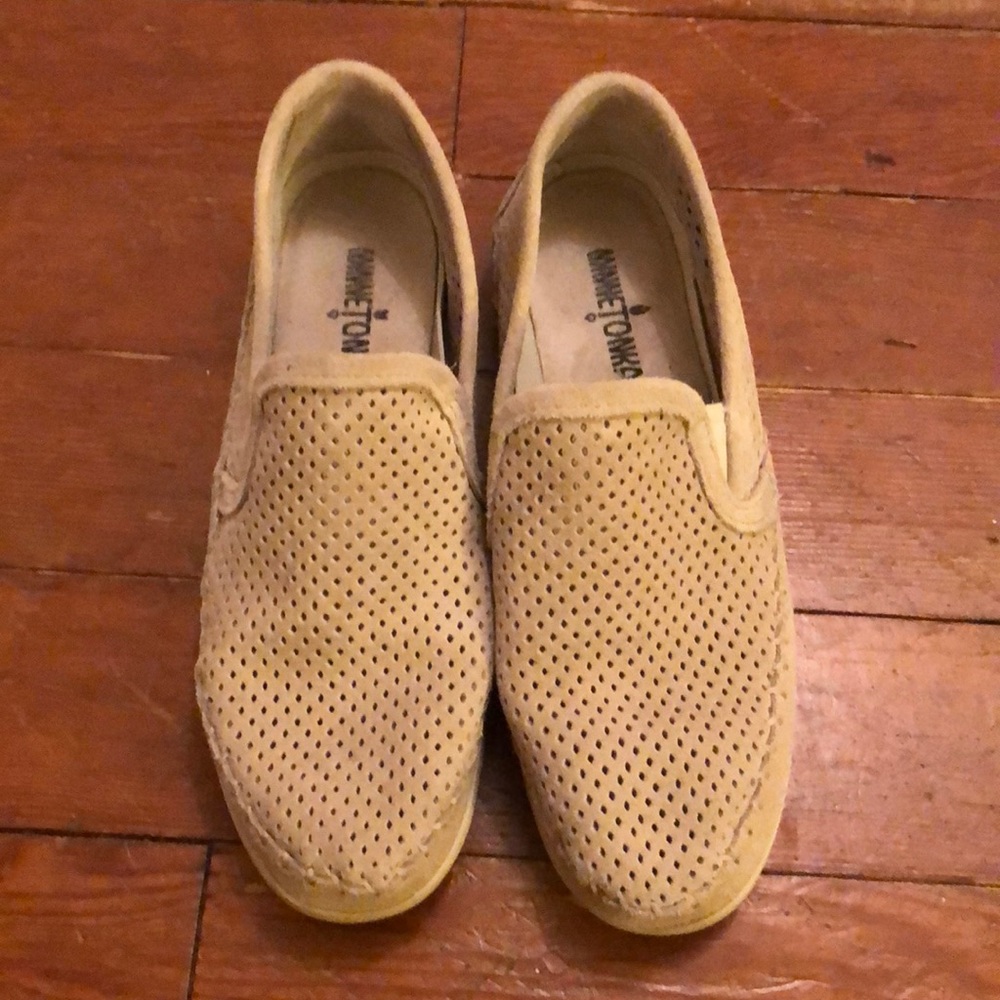 Minnetonka slip on sneaker